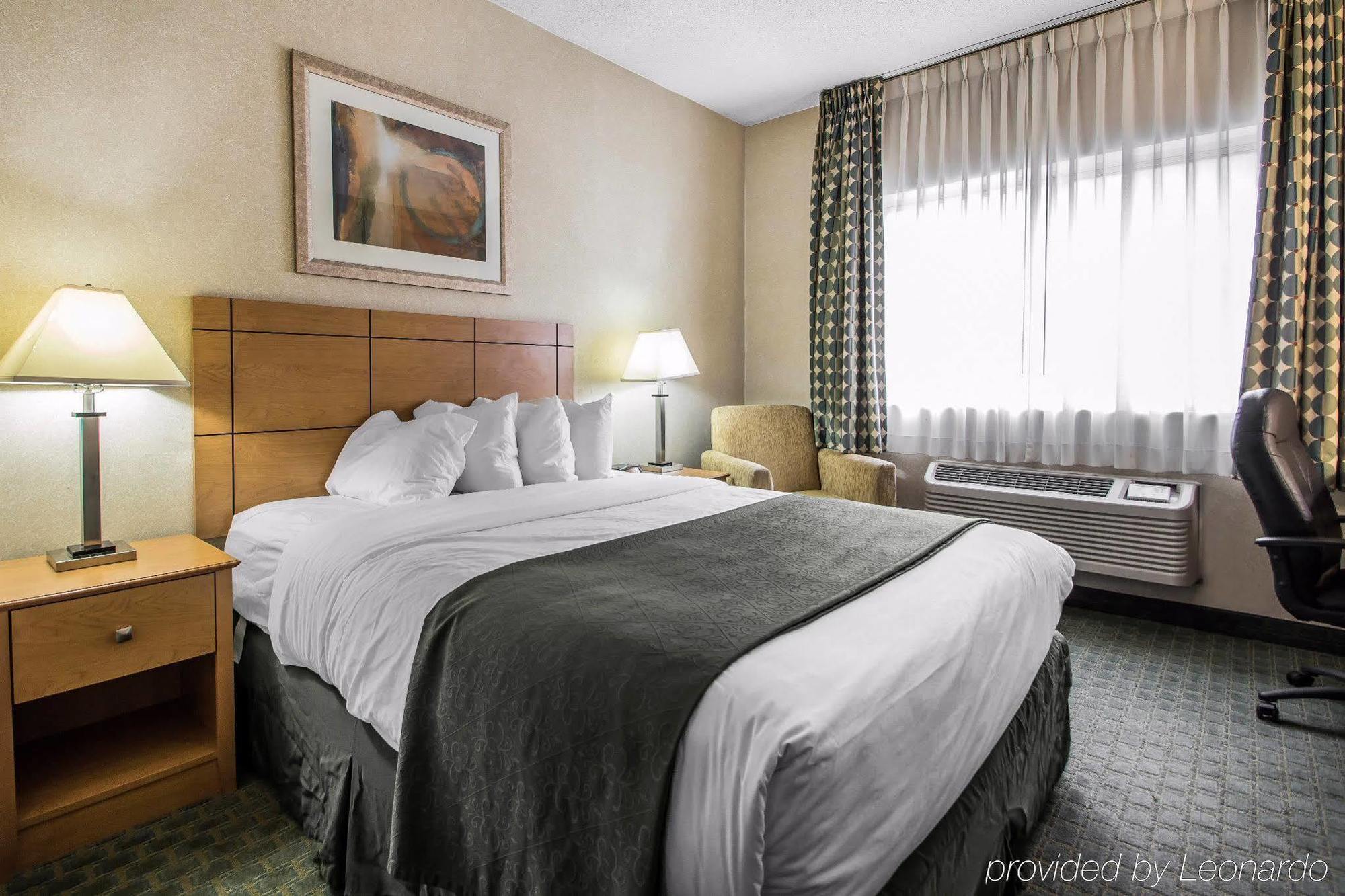 Quality Inn Dubuque On Hwy 20 Eksteriør billede